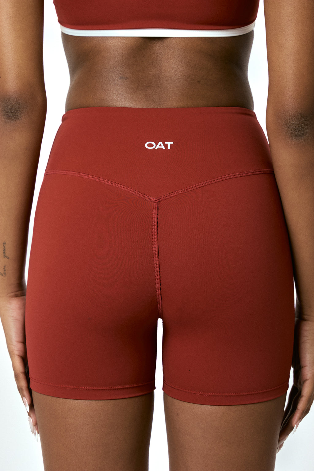 Form Invisible Scrunch Short - Cherry