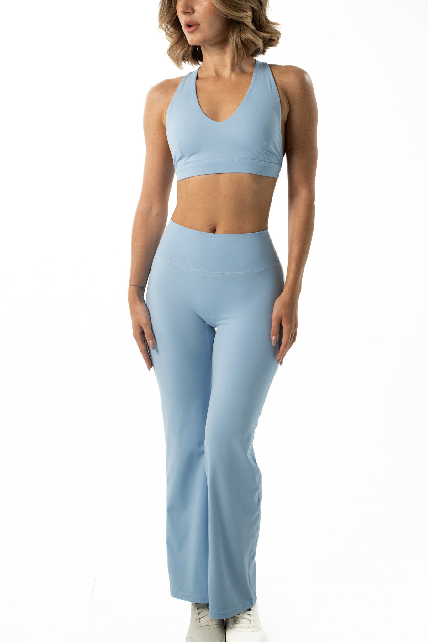 Core Aria Crop - Frost