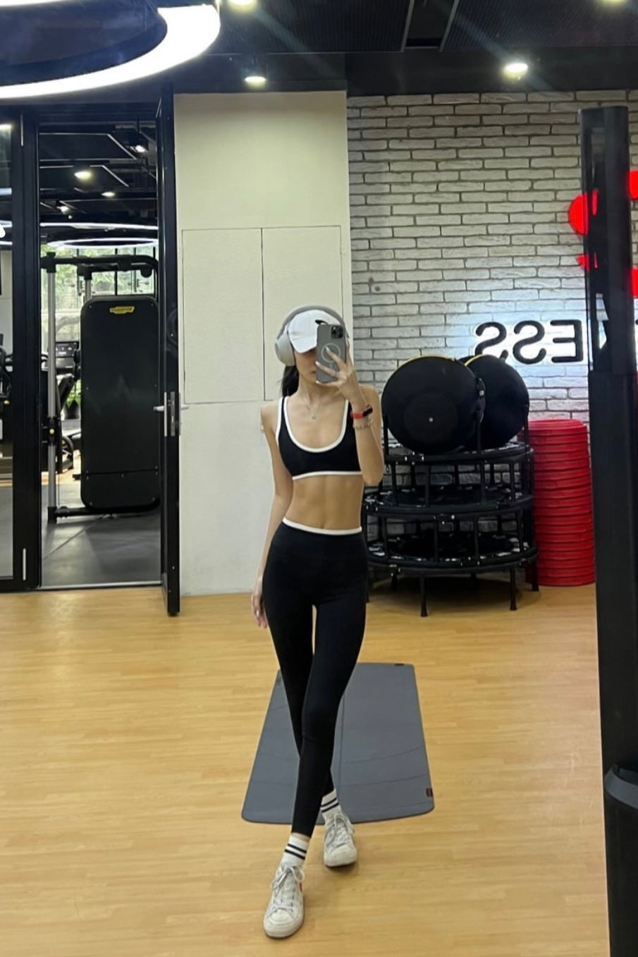 The Courtside Legging - Black