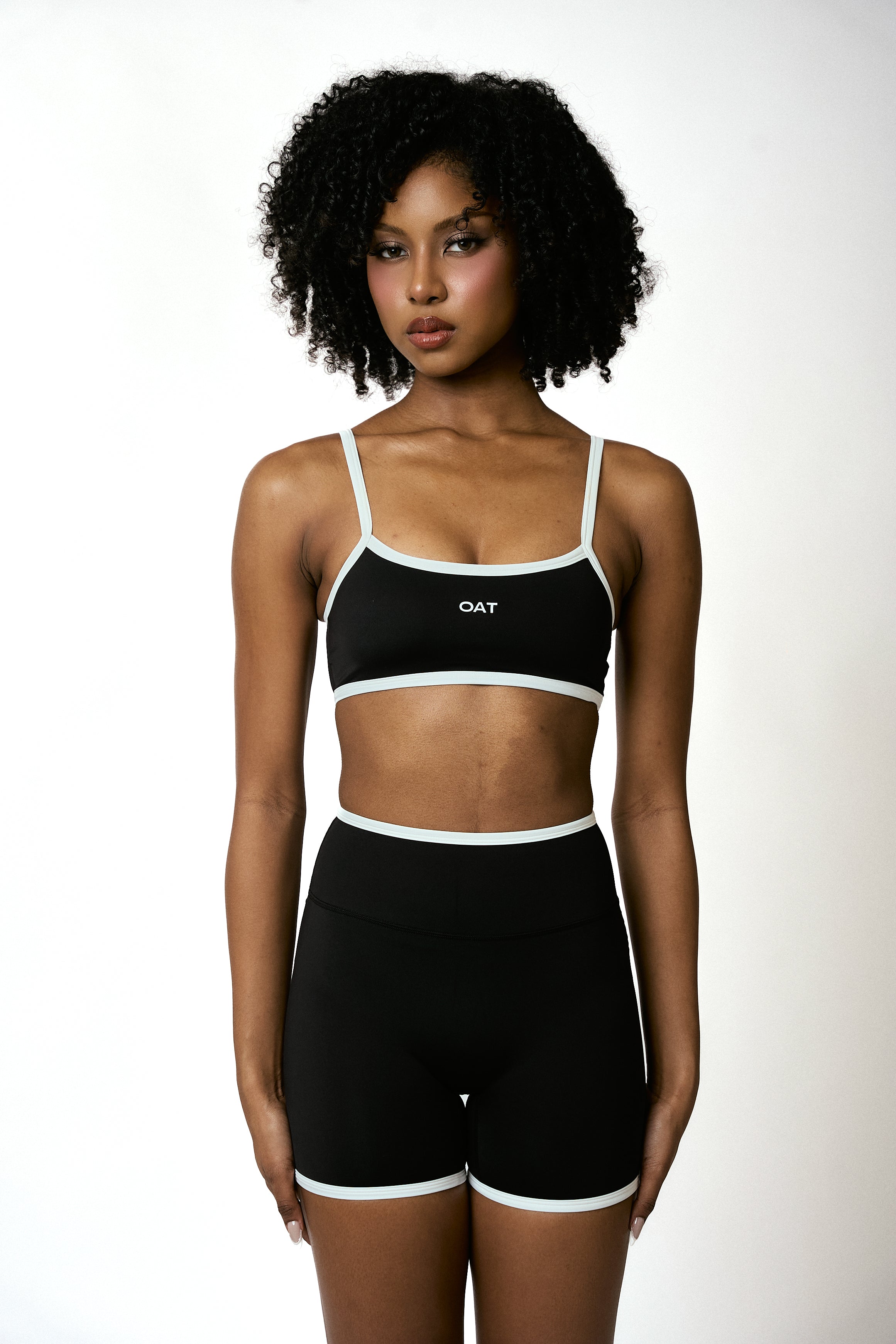 [PRE-ORDER] Form Invisible Scrunch Short - Onyx