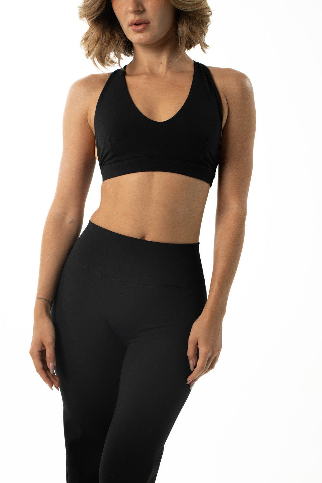 Core Aria Crop - Onyx